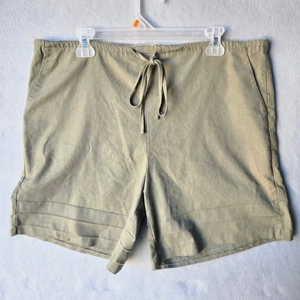 Pretty Lavish Olive Green Linen Blend Cropped Shirt and Shorts Set Size 10‎